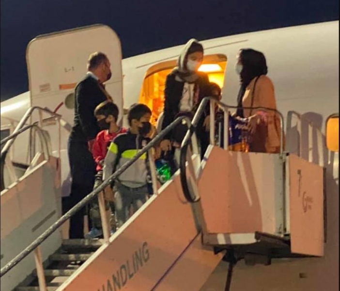 В Борисполе приземлился самолет с эвакуированными людьми из Афганистана