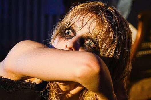 Идем в кино: провокация от Пола Верховена и деликатес от Уэса Андерсона