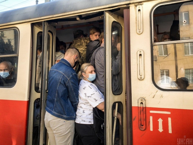 В Нацполиции объяснили, кто имеет право проверять COVID-сертификаты у граждан