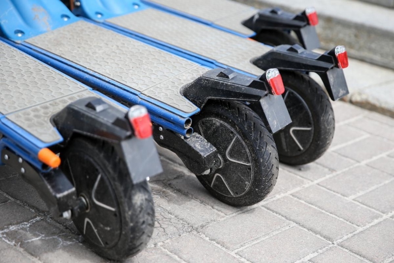 В Одессе власти ограничили движение электросамокатов: где нельзя ездить