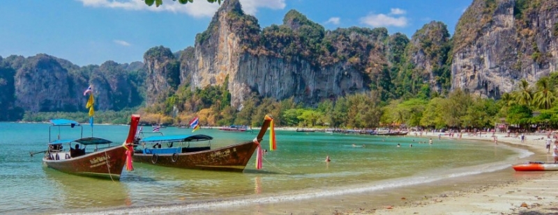 Власти Таиланда планируют открыть в декабре для иностранных туристов еще 20 провинций