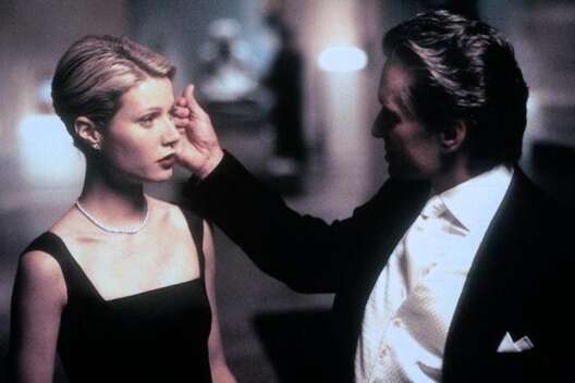 Если вам понравился "Дом Гуччи" – 10 триллеров об измене и страшной мести