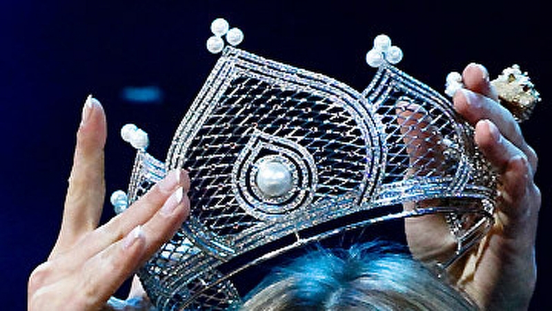 Многодетная россиянка ослепила иностранцев своей красотой