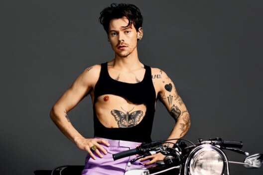 О бьюти-бренде, актерстве и спокойствии: перевод интервью Гарри Стайлса