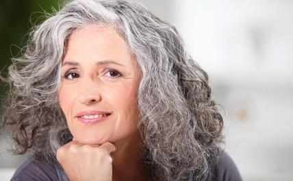 Седина и лицо без морщин — это сексуально!