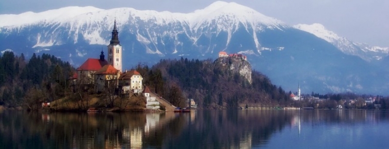 Словения возобновляет выдачу туристических виз для граждан РФ