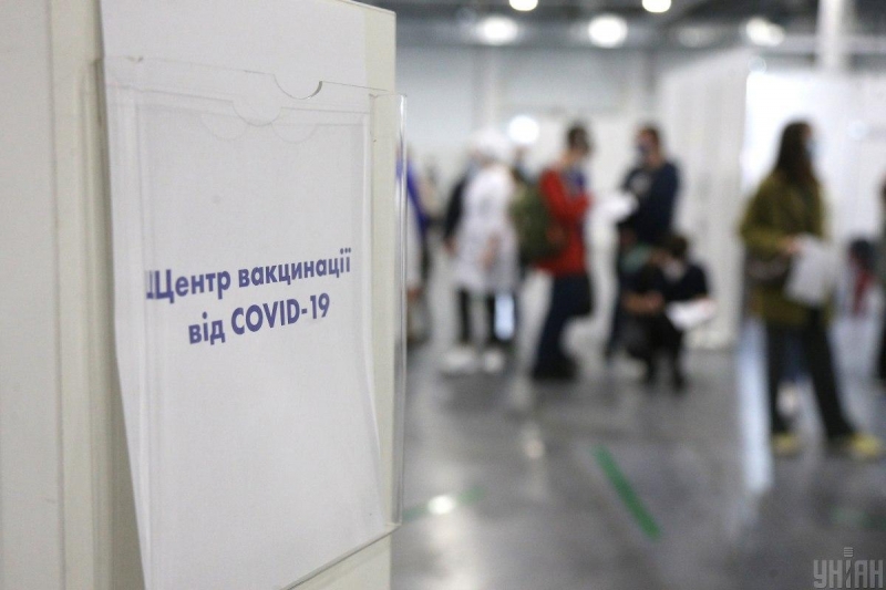 В Украине не подтверждено ни одного случая смерти из-за COVID-вакцинации, — Кузин