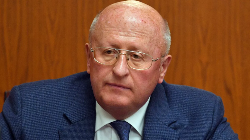 Гинцбург заявил об активном распространении «омикрона»