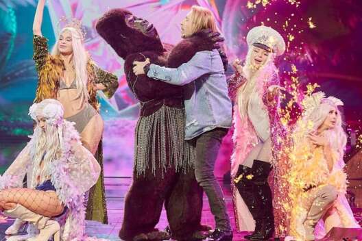 МАСКА Украина, 8 выпуск - кто напоил Данилко и кто отказал в любви Дзидзьо