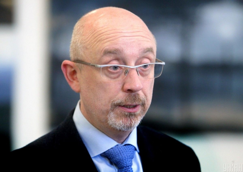 "Провокационная информационная атака": Резников о ситуации с украинским кораблем в Керченском проливе