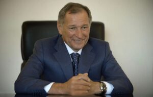 От горного специалиста до мультимиллионера: история успеха Константина Струкова, владельца «Южуралзолота».