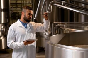 Вазелиновое масло в промышленности: особенности и сферы применения